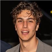 Aiuto insegnante per materie umanistiche